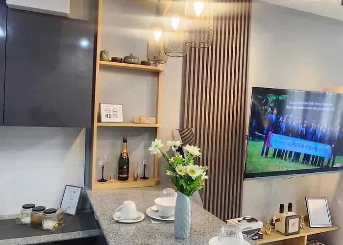 Guest house Ohhlala Cozy Corner At Royal Oceancrest Mactan Lapu-Lapu City